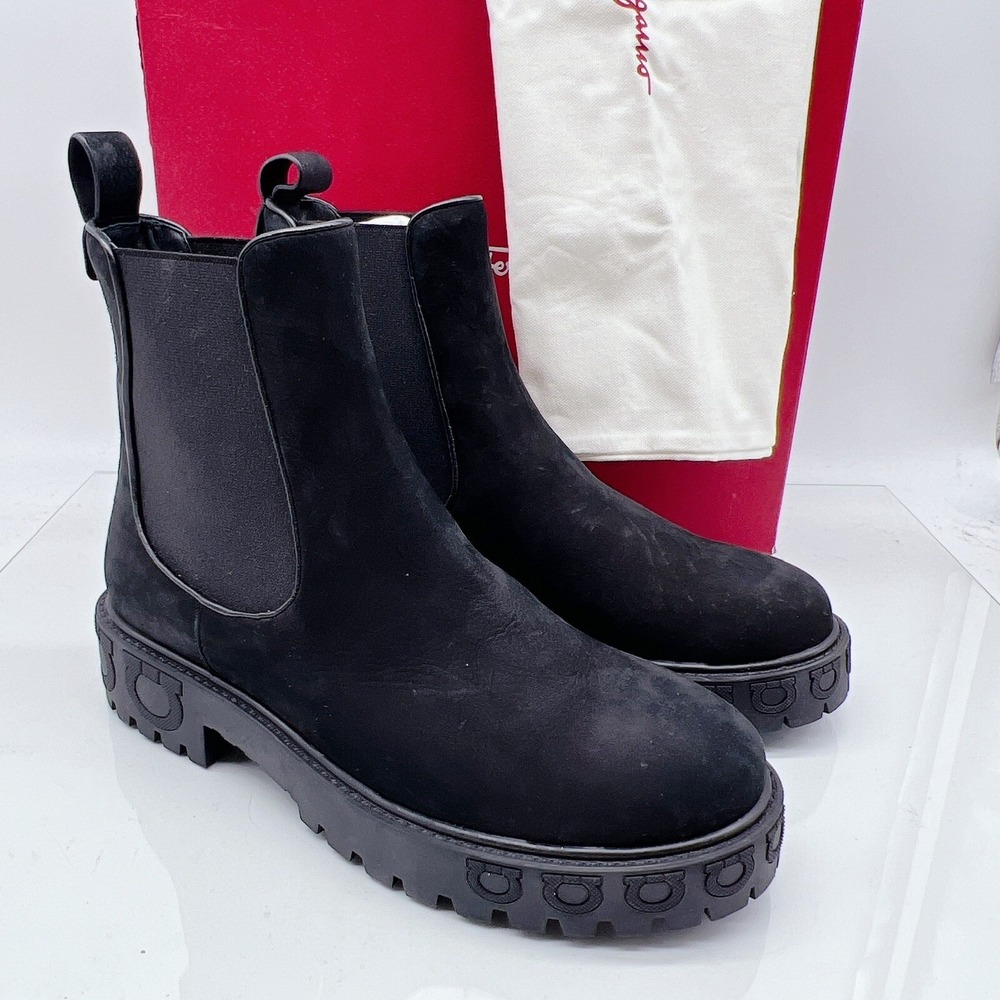 Salvatore Ferragamo Varsi Chelsea Boot Black Gancini Logo Lug Suede US 8.5 C